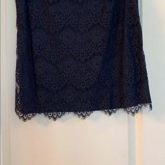 Blue lace front tank - Picture 3 of 4